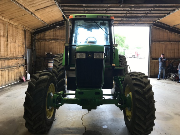 1998 John Deere 7810 Tractor