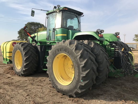 2010 John Deere 9530 Tractor 4WD