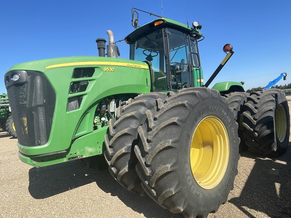 2010 John Deere 9530 Tractor 4WD
