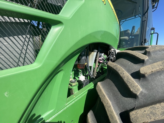 2010 John Deere 9530 Tractor 4WD