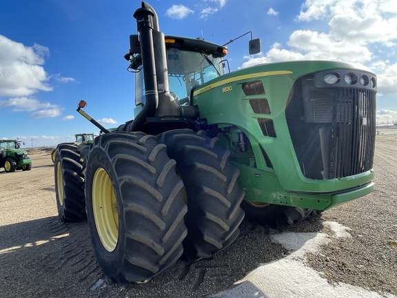 2010 John Deere 9530 Tractor 4WD