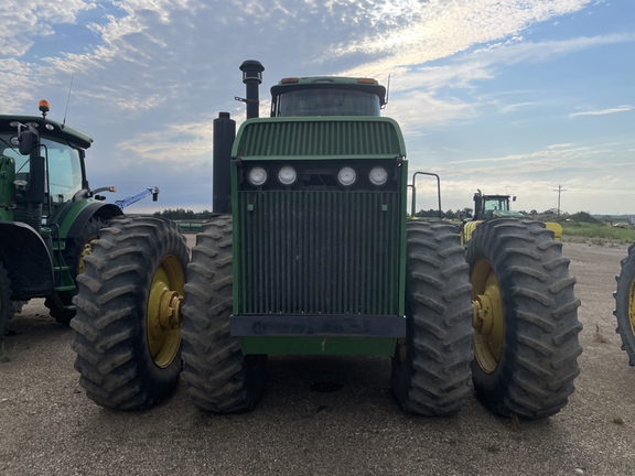 1996 John Deere 8870 Tractor 4WD