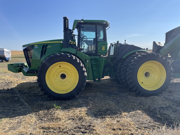 2024 John Deere 9R 640 Tractor 4WD