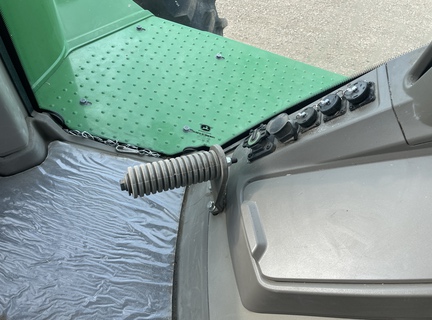 2024 John Deere 9R 640 Tractor 4WD