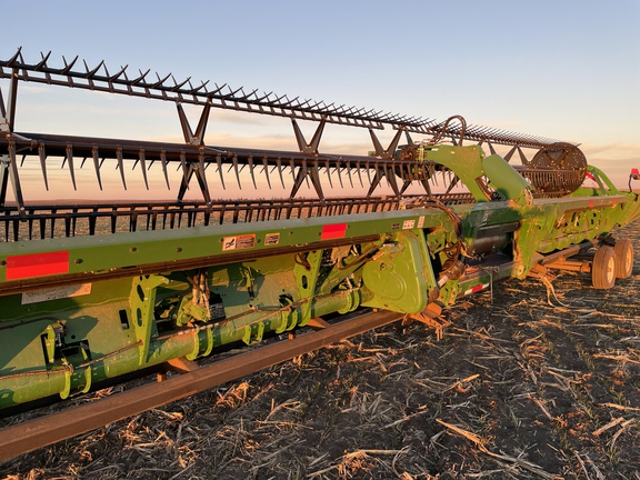 2022 John Deere RD40F Header Combine