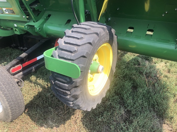 2022 John Deere HD40R Header Combine