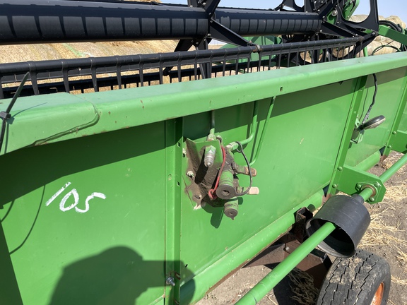 1998 John Deere 930 Header Combine