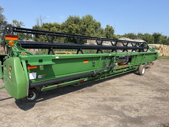 2009 John Deere 635F Header Combine