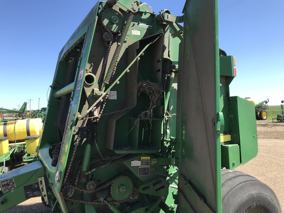 2010 John Deere 568 Baler/Round