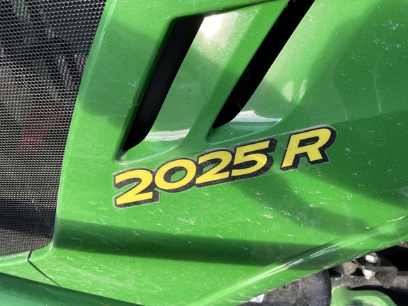 2024 John Deere 2025R Tractor Compact