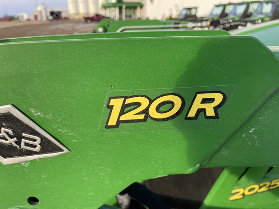 2024 John Deere 2025R Tractor Compact