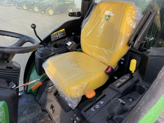 2024 John Deere 2025R Tractor Compact