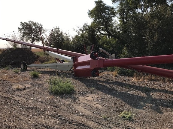 2011 Buhler Farm King 1395 Grain Auger