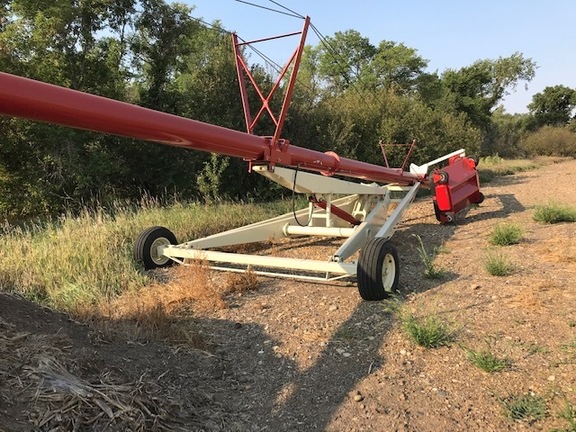 2011 Buhler Farm King 1395 Grain Auger