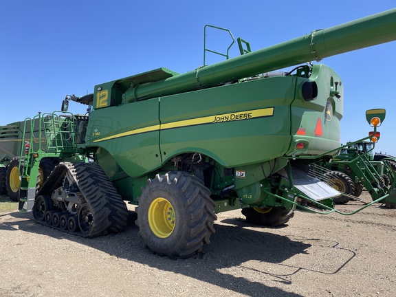 2022 John Deere S780 Combine