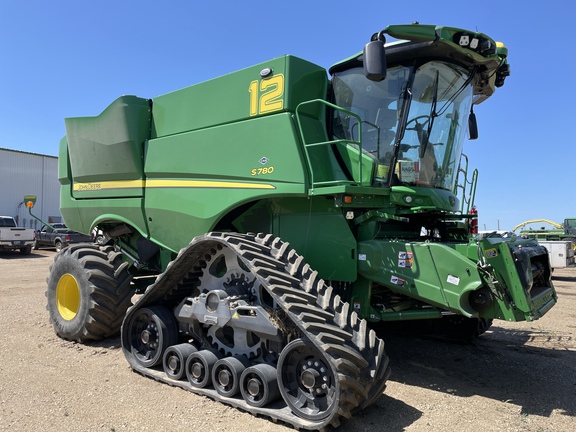 2022 John Deere S780 Combine