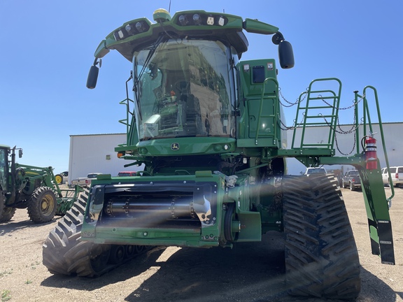 2022 John Deere S780 Combine