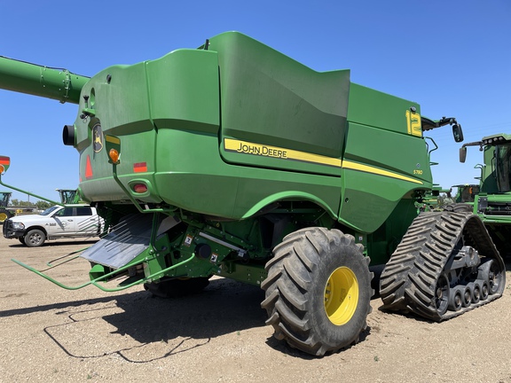 2022 John Deere S780 Combine