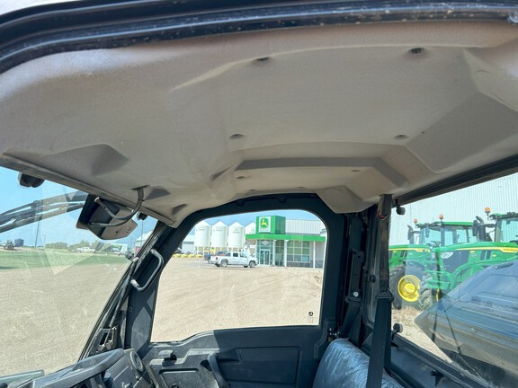 2023 John Deere XUV 835M ATV