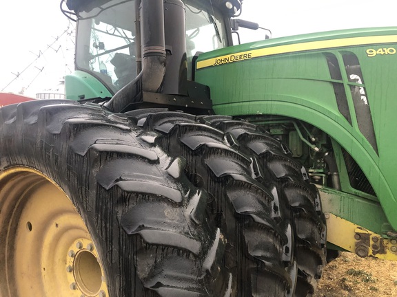 2012 John Deere 9410R Tractor 4WD