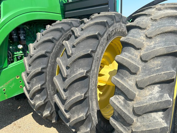 2012 John Deere 9410R Tractor 4WD