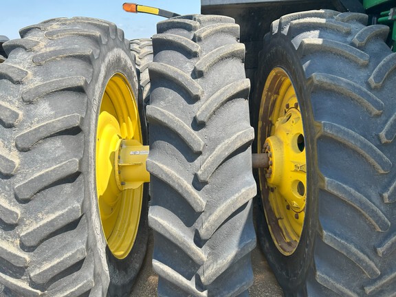 2012 John Deere 9410R Tractor 4WD