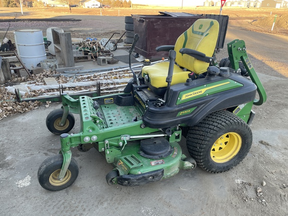 2023 John Deere Z930R Mower/Zero Turn