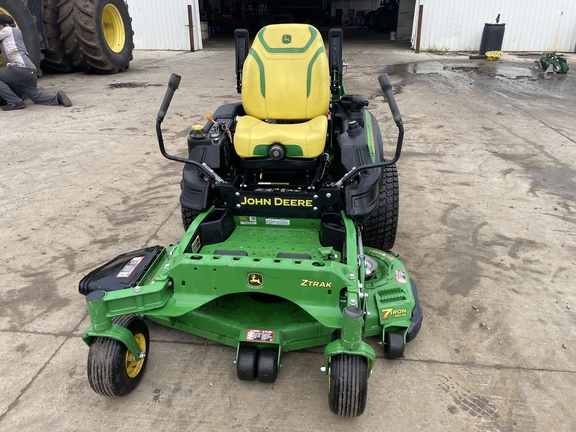 2023 John Deere Z930R Mower/Zero Turn