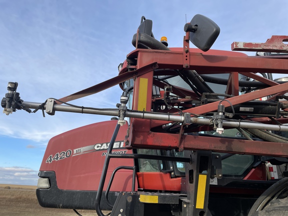 2011 Case IH Patriot 4420 Sprayer/High Clearance