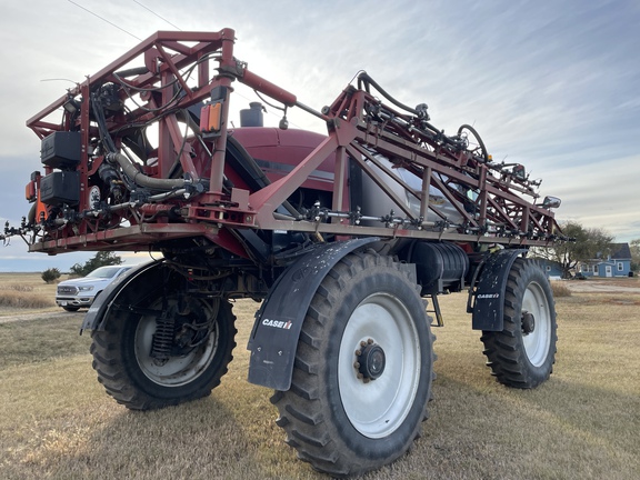 2011 Case IH Patriot 4420 Sprayer/High Clearance