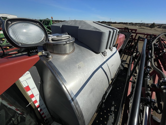2011 Case IH Patriot 4420 Sprayer/High Clearance