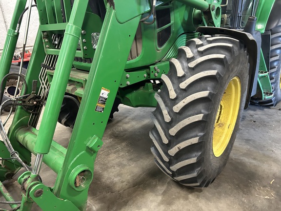 2012 John Deere 7430 Premium Tractor