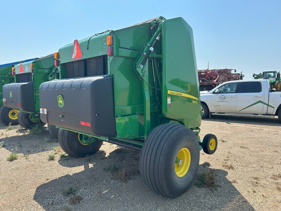 2020 John Deere 560R Baler/Round