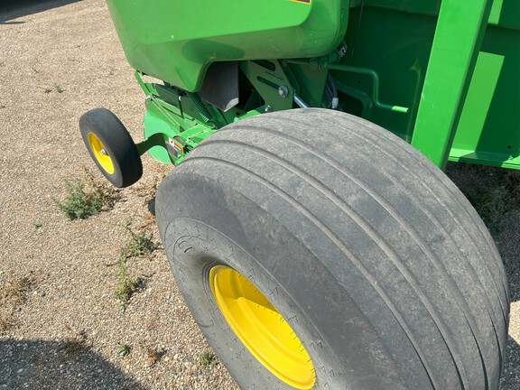 2020 John Deere 560R Baler/Round