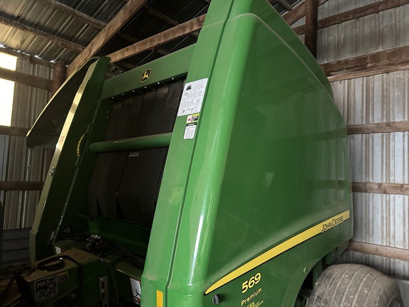 2017 John Deere 569 Premium Baler/Round