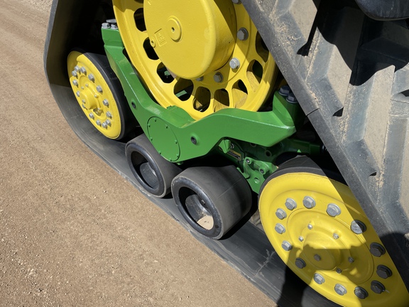 2024 John Deere 8RX 410 Tractor Rubber Track