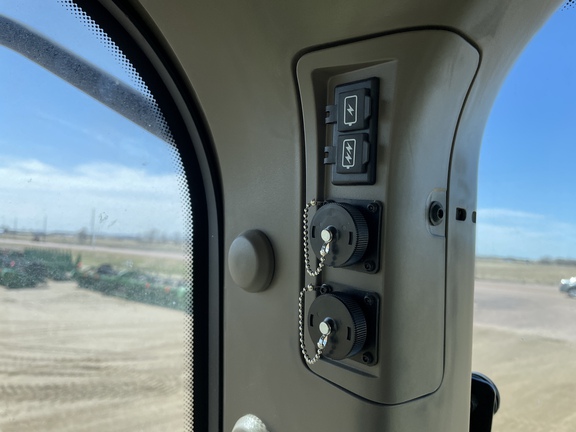 2024 John Deere 8RX 410 Tractor Rubber Track