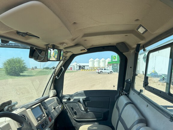 2022 John Deere XUV 835R ATV