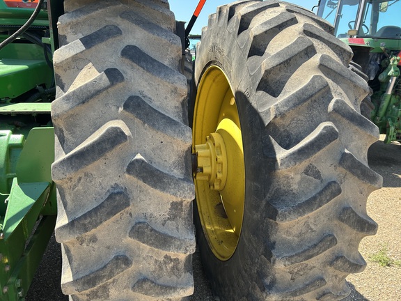 2010 John Deere 9330 Tractor 4WD