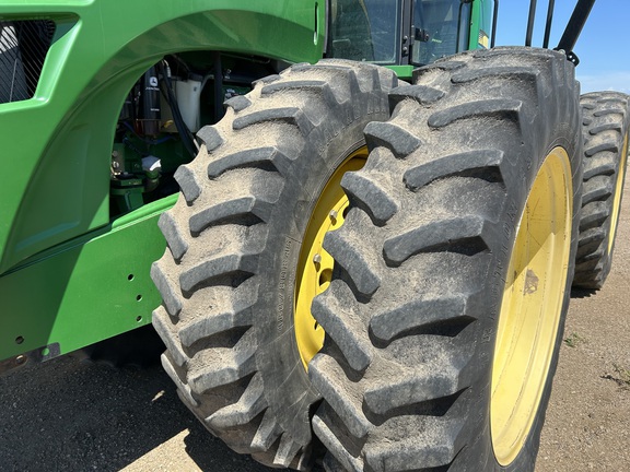 2010 John Deere 9330 Tractor 4WD