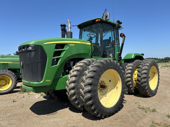 2010 John Deere 9330 Tractor 4WD