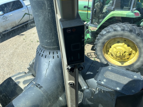 2010 John Deere 9330 Tractor 4WD