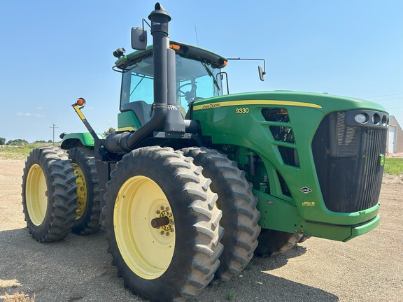 2010 John Deere 9330 Tractor 4WD