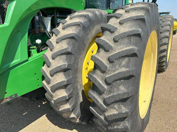 2010 John Deere 9330 Tractor 4WD