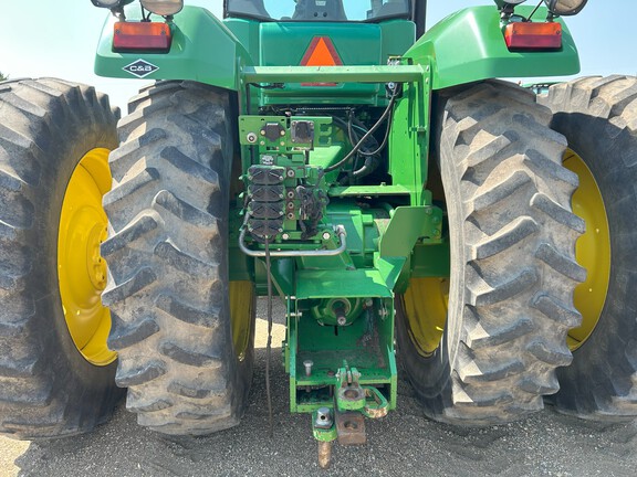 2010 John Deere 9330 Tractor 4WD