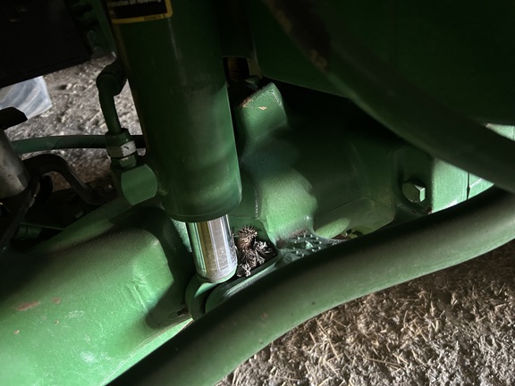 2015 John Deere 7230R Tractor