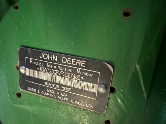 2015 John Deere 7230R Tractor