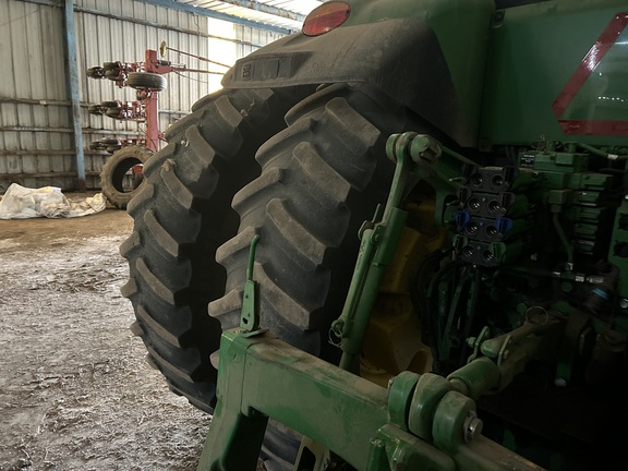 2015 John Deere 7230R Tractor