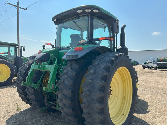 2015 John Deere 7230R Tractor