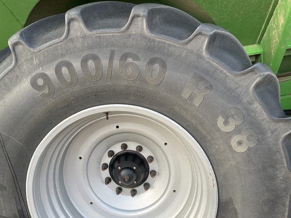 2019 Brent 2096 Grain Cart